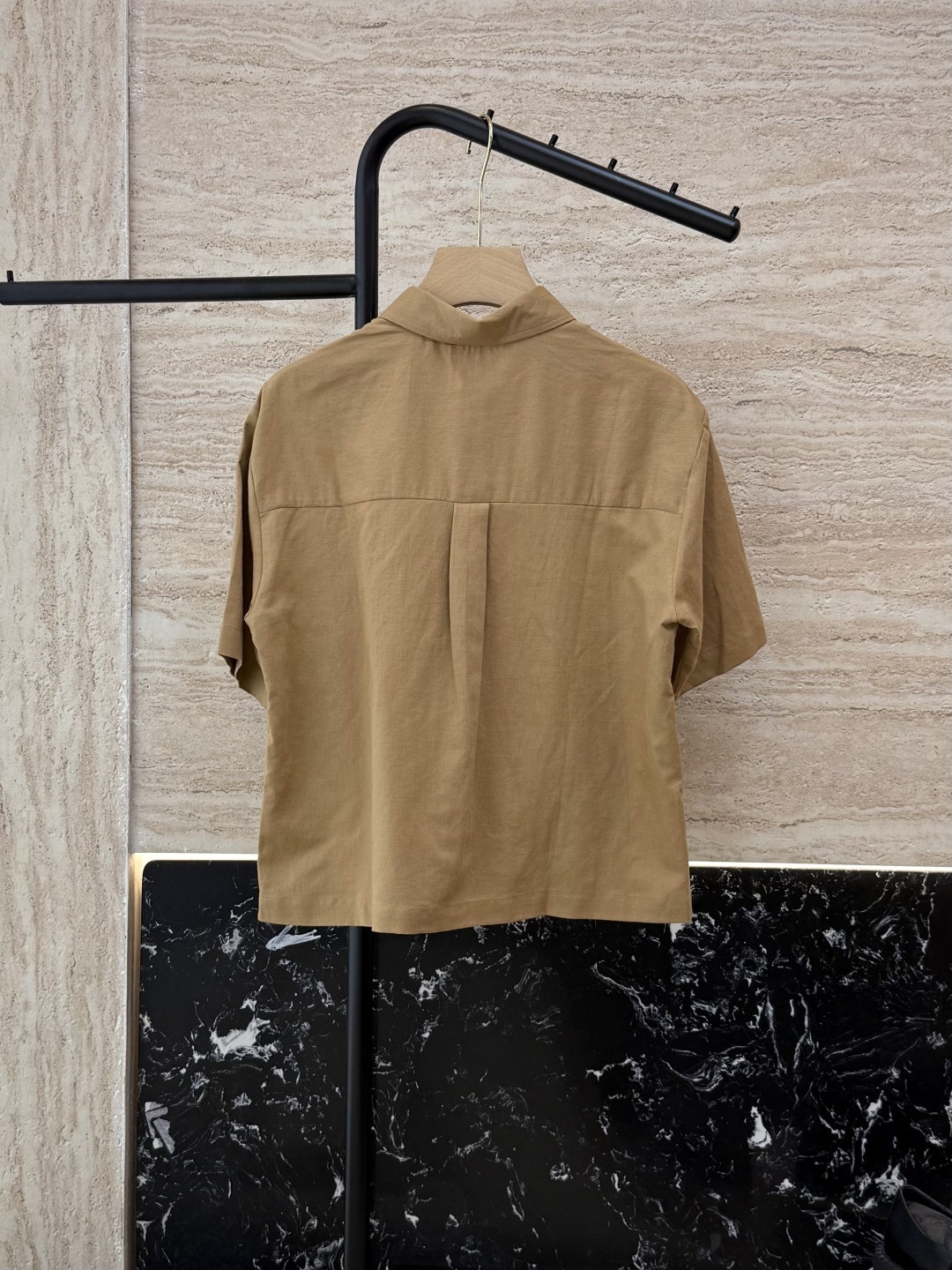 CY055#新款衬衫。
POLO 刺绣logo 短袖 100% 亚麻 衬衫 三色 SML