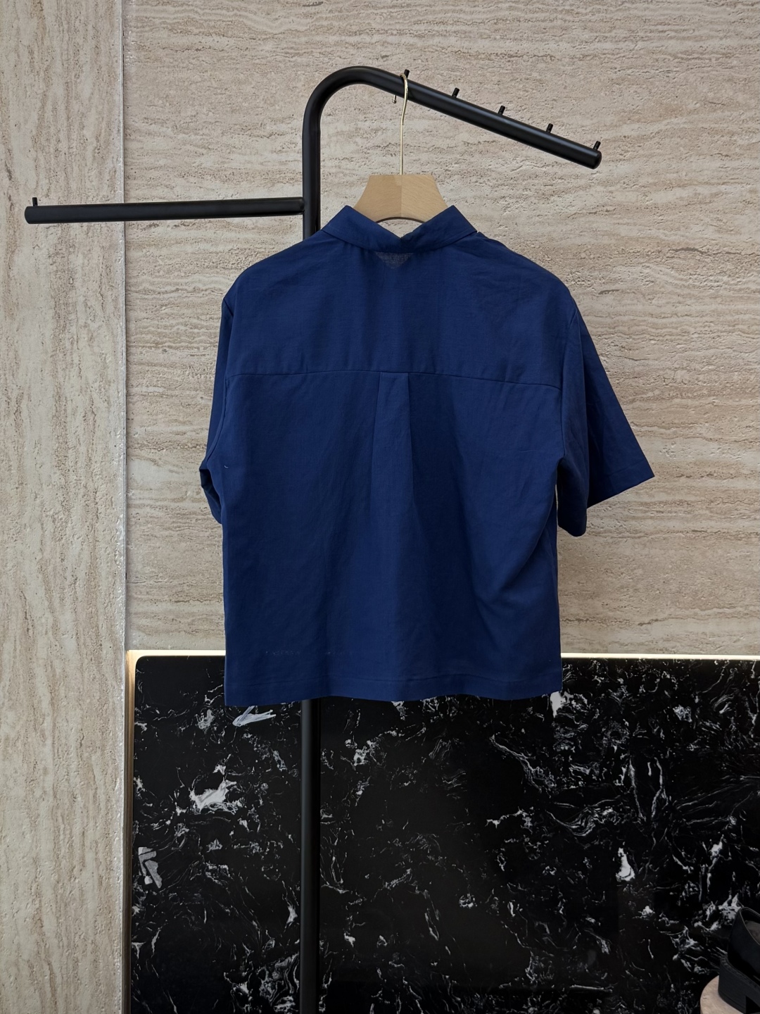 CY055#新款衬衫。
POLO 刺绣logo 短袖 100% 亚麻 衬衫 三色 SML