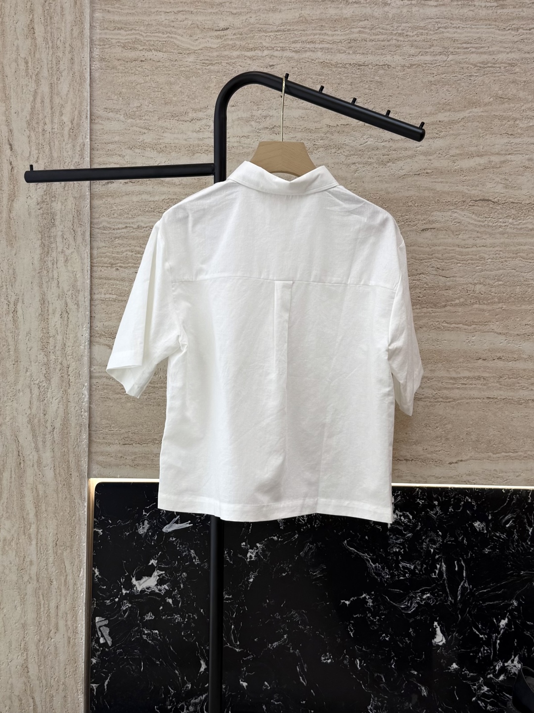 CY055#新款衬衫。
POLO 刺绣logo 短袖 100% 亚麻 衬衫 三色 SML