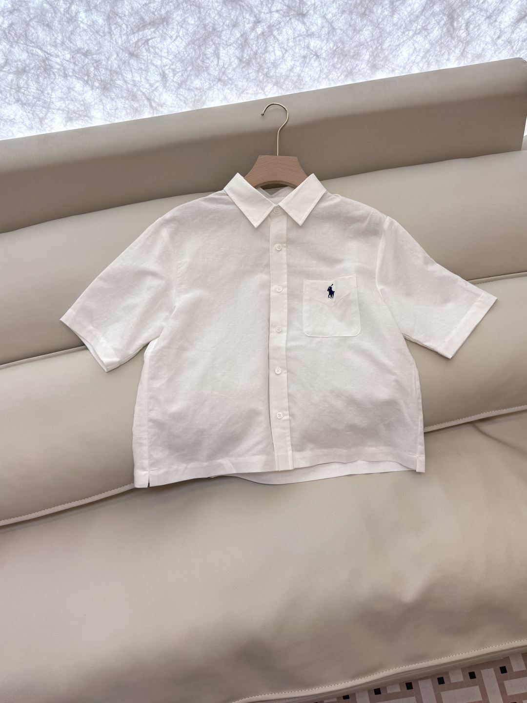 CY055#新款衬衫。
POLO 刺绣logo 短袖 100% 亚麻 衬衫 三色 SML