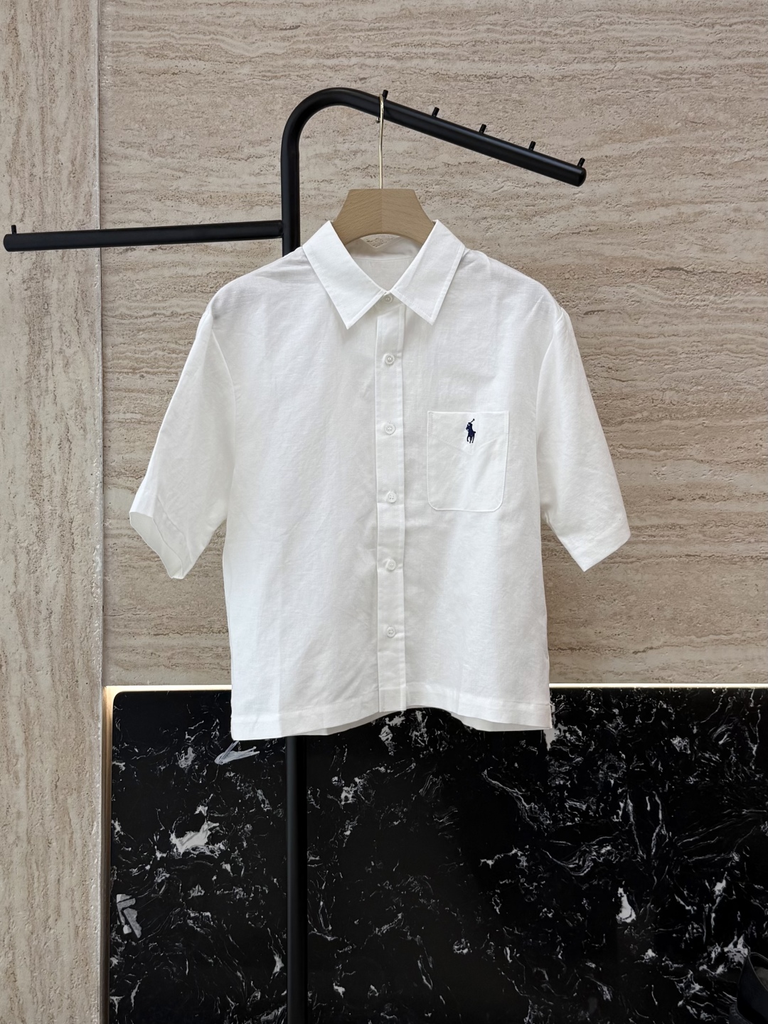 CY055#新款衬衫。
POLO 刺绣logo 短袖 100% 亚麻 衬衫 三色 SML