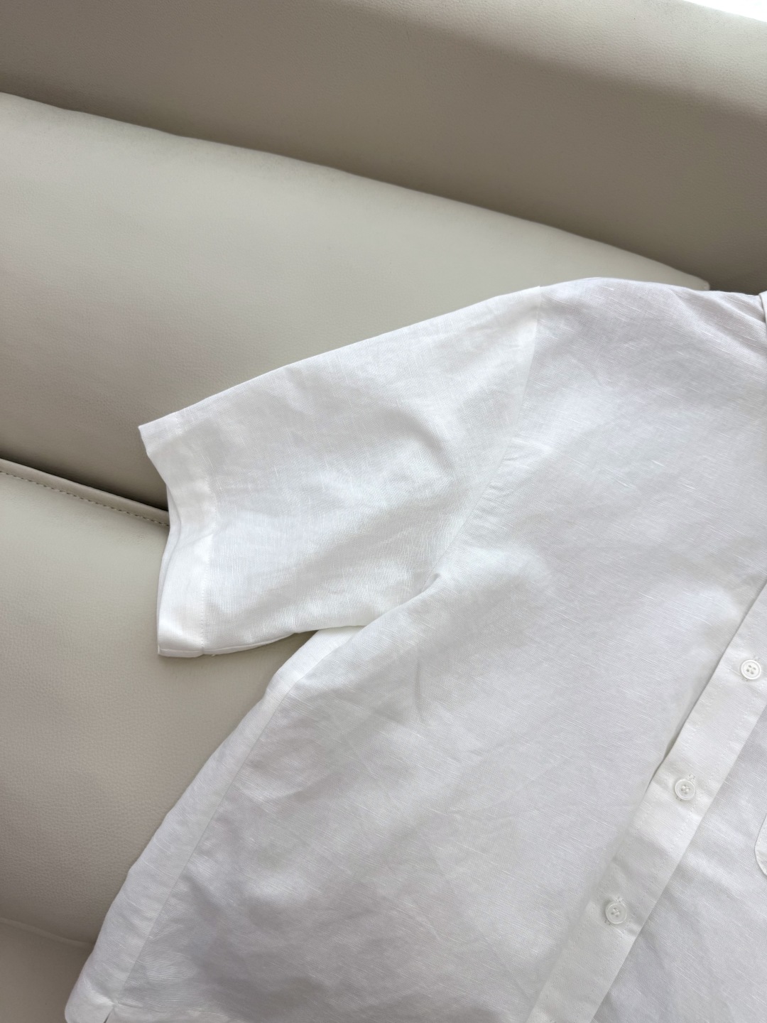 CY055#新款衬衫。
POLO 刺绣logo 短袖 100% 亚麻 衬衫 三色 SML