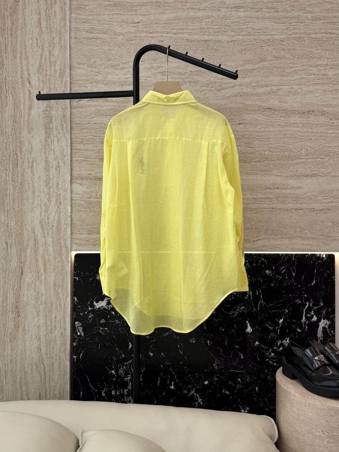 CY056#新款衬衫。
YSL 字母绣花 长袖防晒100% 苎麻长袖衬衫 四色 SML
