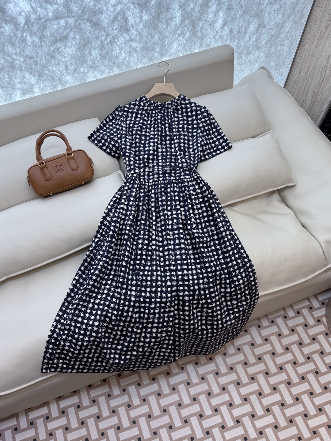BS807#新款连衣裙。
max mara 100% 棉 几何图形印花 短袖连衣裙 S-XL 