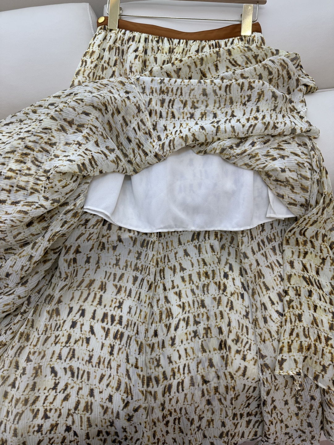 BS0805#新款半裙。
EDition 30% 真丝 印花半裙 SMLXL