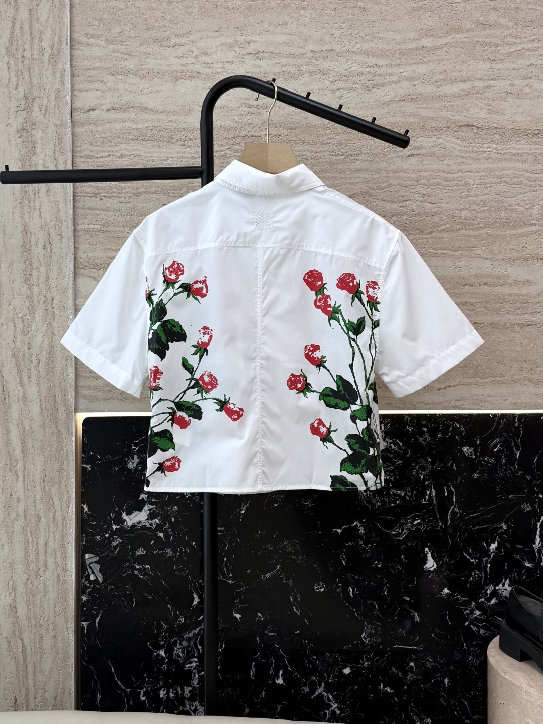 QG0108#新款衬衫。
Loewe 玫瑰印花🌹 短袖衬衫 SML
