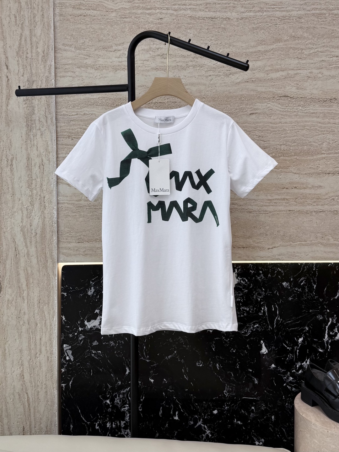 QG0105#新款T恤。
max 字母印花 短袖T恤 黑色 绿色 SML