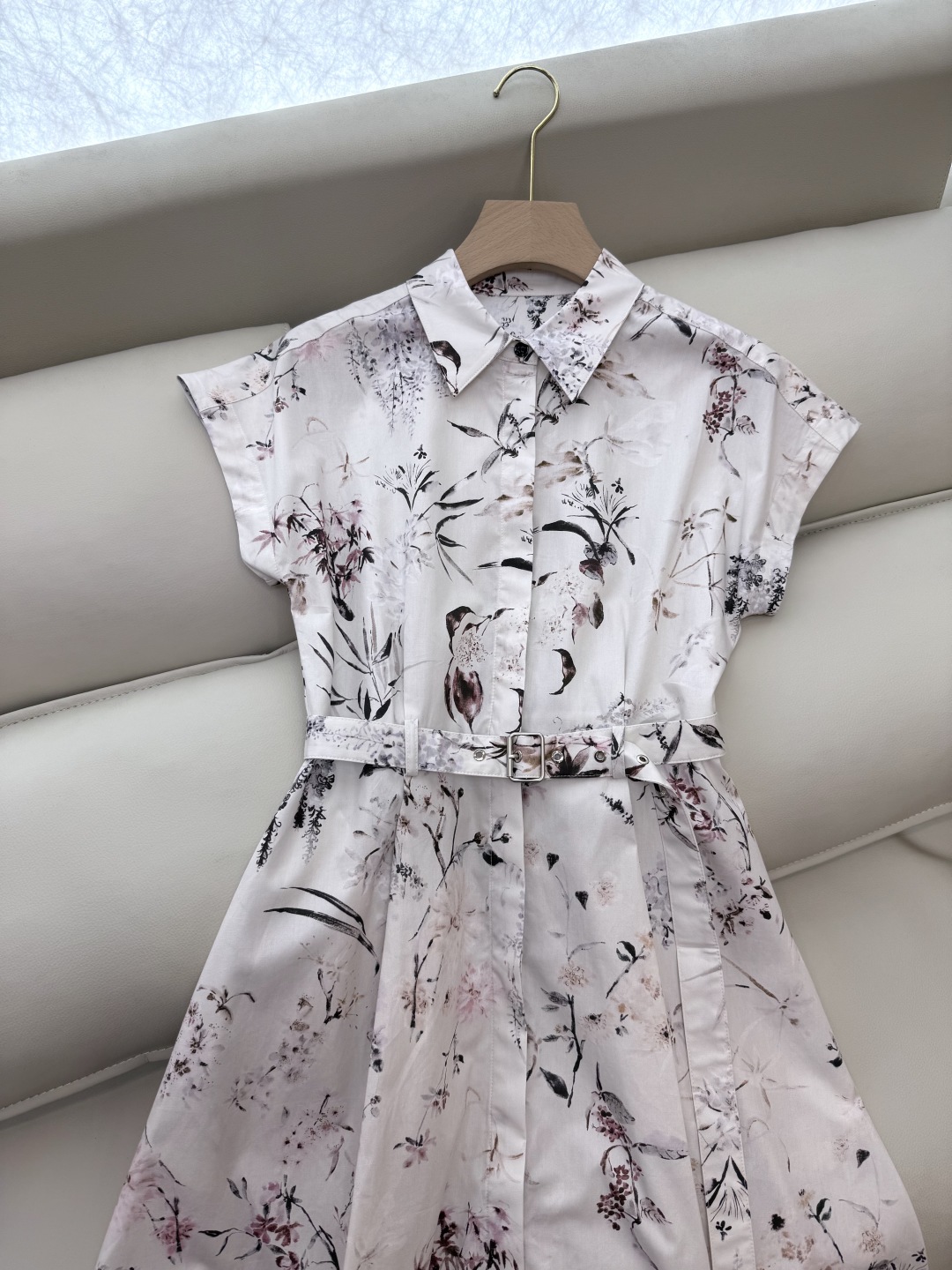 BS0792#新款连衣裙。
Dior 花卉印花 短袖修身连衣裙 SMLXL