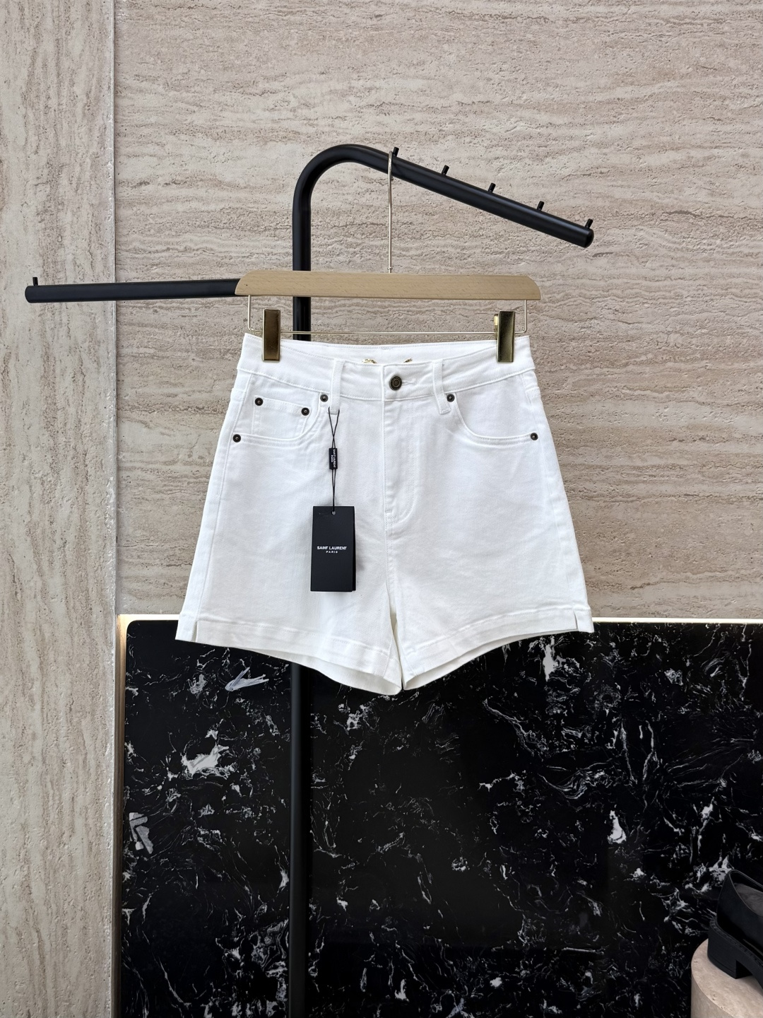 NO:425062,CX0111# new shorts YSL letter embroidery denim shorts three colors 26/27/28/29/30,,saint laurent, shorts,alexander wang19860909CX0111#新款短裤 YSL字母刺绣 牛仔短裤 三色 26/27/28/29/30,,saint laurent,shorts,alexander wang,Women's clothing