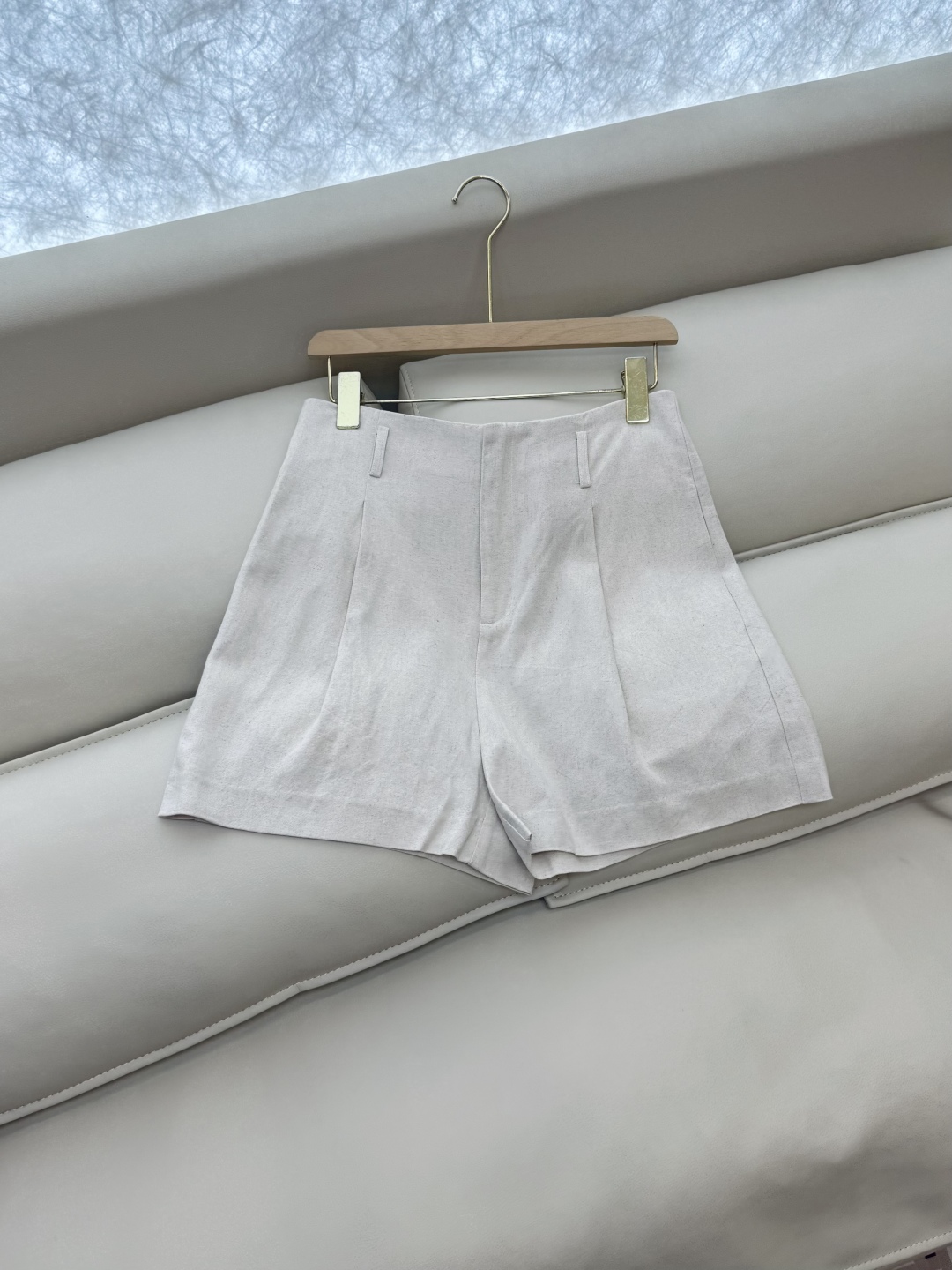 LZ23053+23068#新款套装。
BC 链条装饰 100% 亚麻马甲➕短裤 套装 SML
