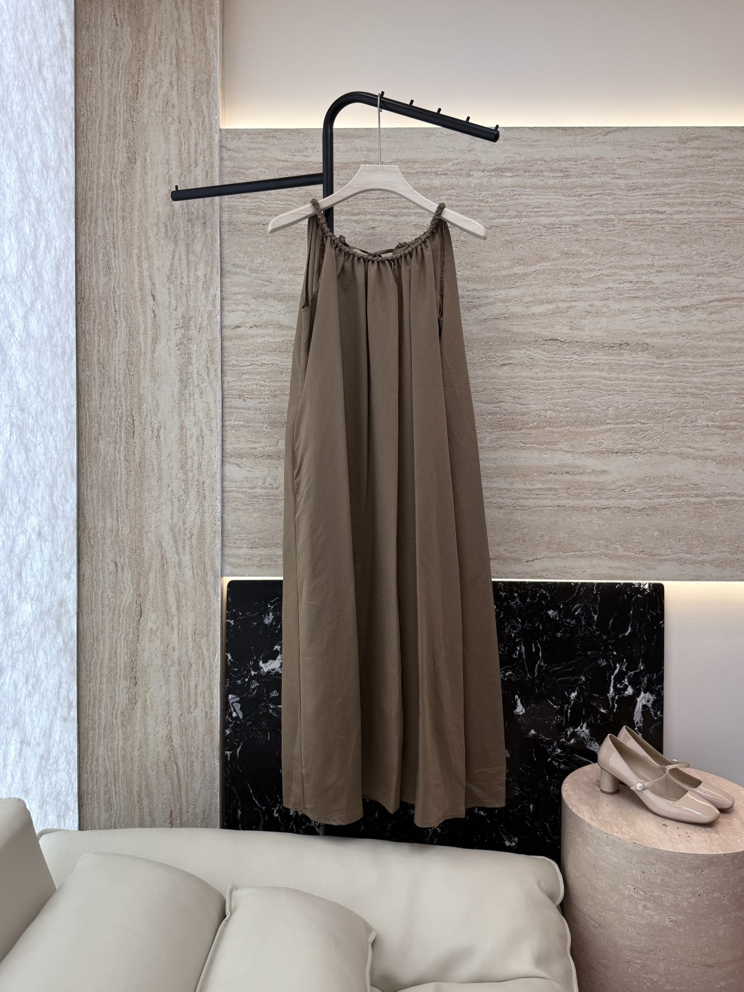 NO:432982,YJT019# Minimalist style long suspender skirt brown 38/40/42,,skirts,alexander wang19860909YJT019# 极简风 长款吊带裙 咖色 38/40/42,,skirts,alexander wang,Women's clothing