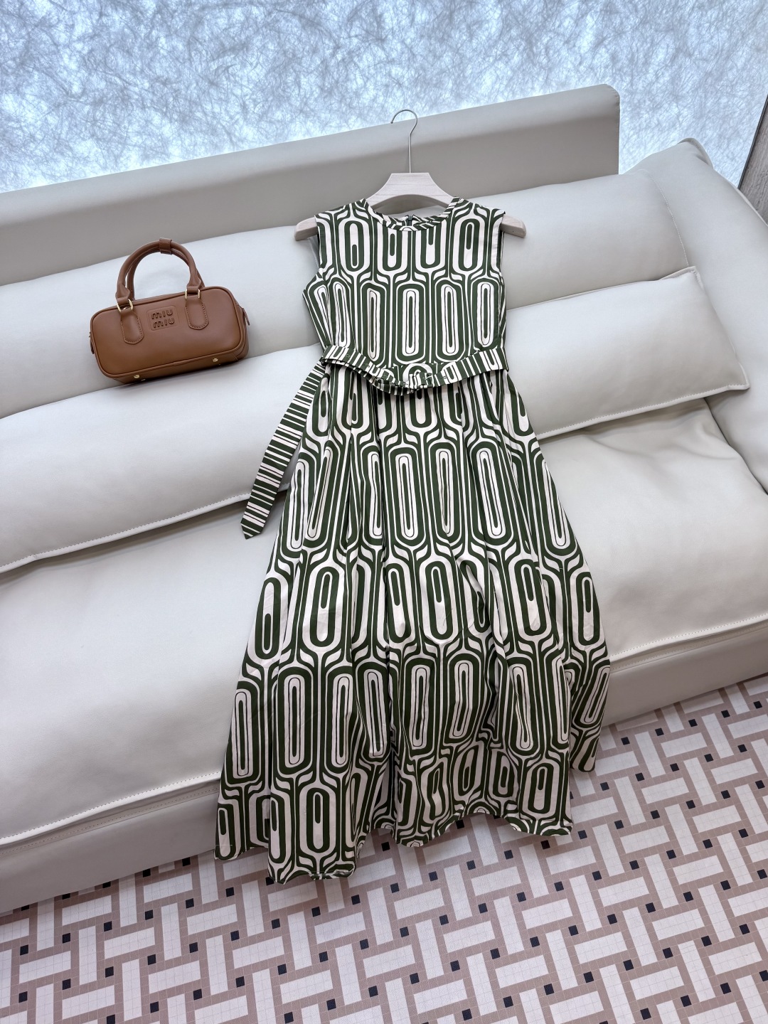 BS319#新款连衣裙。
max mara 100% 棉 几何图形印花无袖连衣裙 绿色 36/38/40