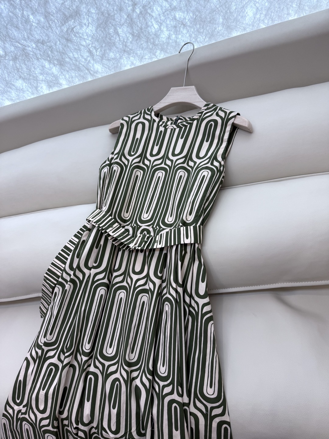 BS319#新款连衣裙。
max mara 100% 棉 几何图形印花无袖连衣裙 绿色 36/38/40