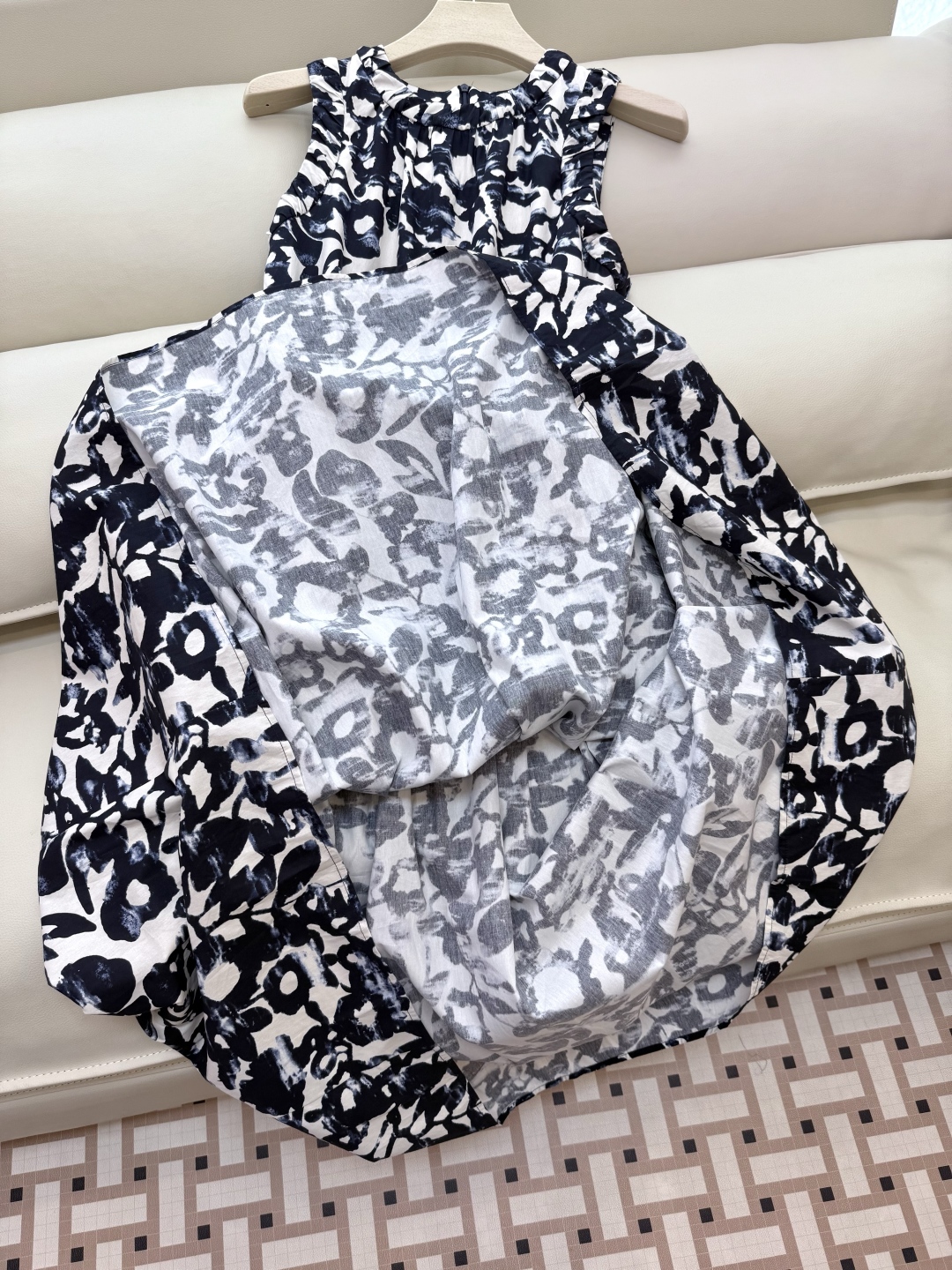BS725#新款连衣裙。
max mara 100% 棉 印花无袖连衣裙 36/38/40/42