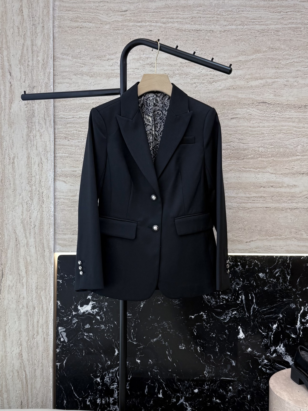 NO:436767,T048# 45 Wool Long Sleeve Two-Buckled Black Slim Suit Jacket Black SMLXL,,jackets & coats,business suit,alexander wang19860909T048# 45 羊毛 长袖两粒扣 黑色修身西装外套 黑色 SMLXL,,jackets & coats,business suit,alexander wang,Women's clothing