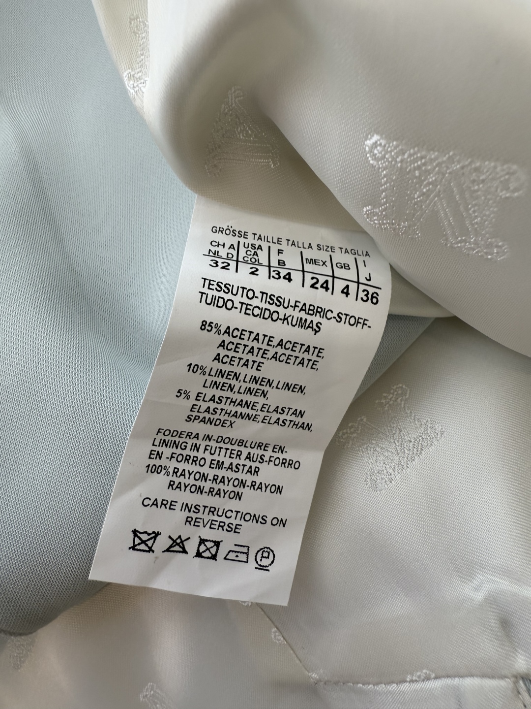 TF027#新款套装。
Max mara 85% 醋酸长袖西装外套➕长裤套装 雾霾蓝 36/38/40/