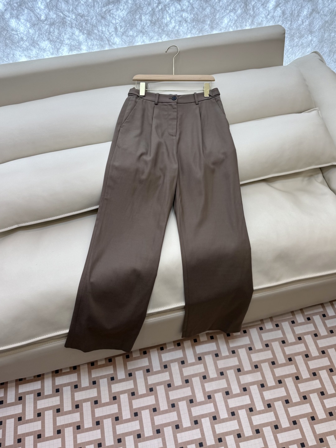 TF079#新款套装。
Max mara 70% 麻 30% 羊毛 长袖西装外套 ➕长裤 套装 米白色 