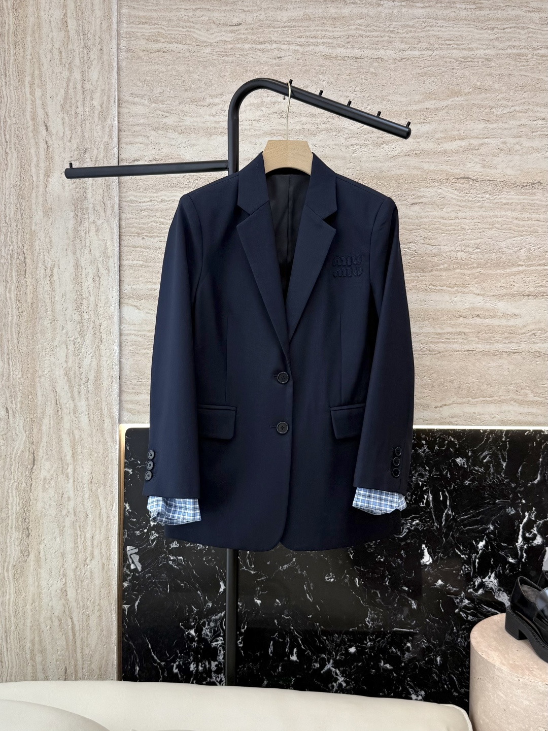 NO:658107,XZ094# New blazer miu miu hot style detachable plaid cuffs mid-length blazer blue SMLXL,,miumiu,jackets & coats,business suit,alexander wang19860909XZ094#新款西装外套 miu miu 爆款 可拆格子袖口 中长款 西装外套 蓝色 SMLXL,,miumiu,jackets & coats,business suit,alexander wang,Women's clothing