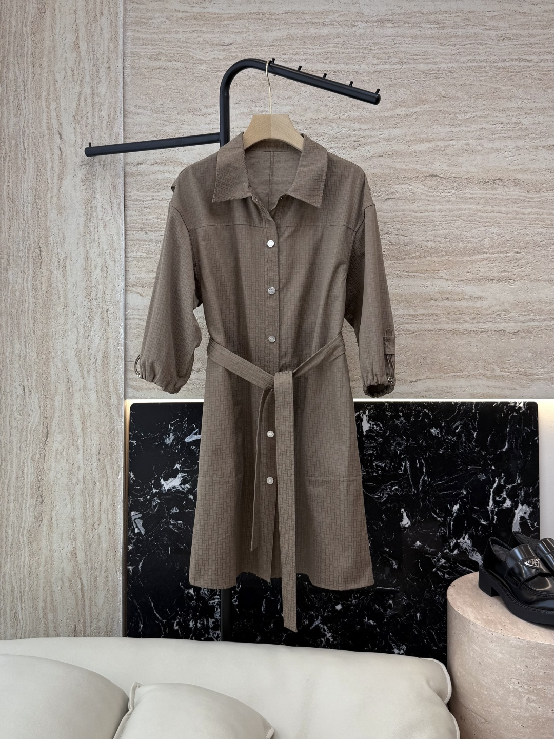 NO:466014,QGL022# new dress Hermes H home Hermes H letter dark pattern Cropped loose dress Black Oatmeal White SML,,hermes,hermes,skirts,alexander wang19860909QGL022#新款连衣裙 Hermes H家 爱马仕 H字母暗纹 七分袖宽松款连衣裙 黑色 燕麦咖色 白色 SML,,hermes,hermes,skirts,alexander wang,Women's clothing