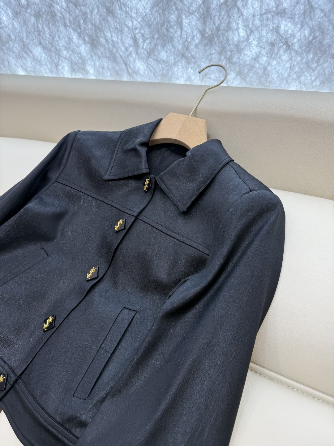 XZ0107#新款外套🌾YSL 100% 醋酸 提花 长袖外套 黑色 白色SMLXL