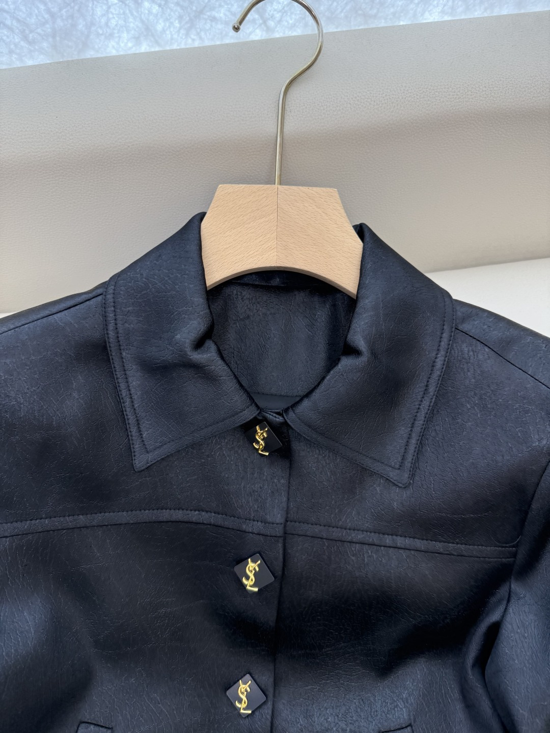 XZ0107#新款外套🌾YSL 100% 醋酸 提花 长袖外套 黑色 白色SMLXL