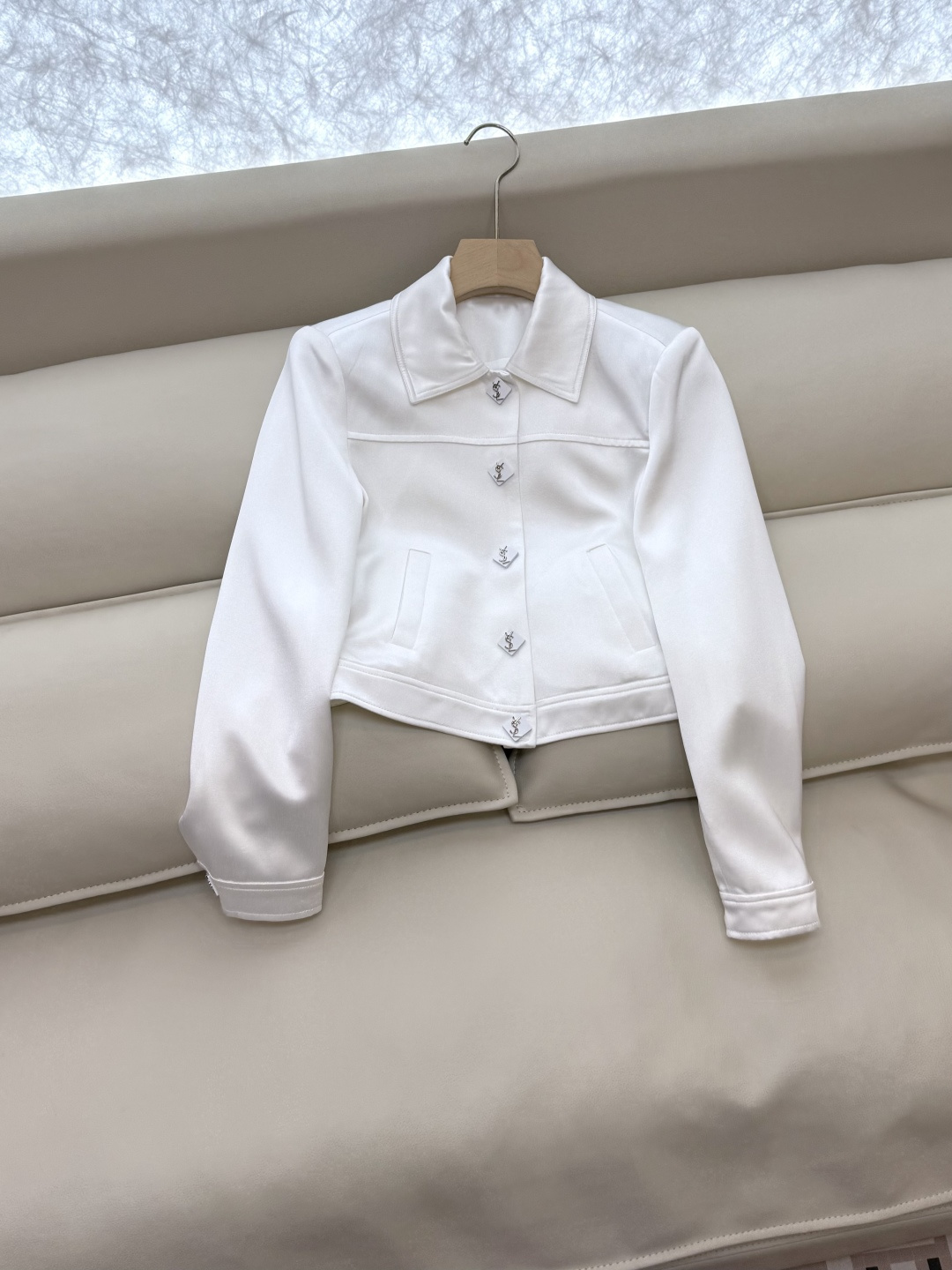 XZ0107#新款外套🌾YSL 100% 醋酸 提花 长袖外套 黑色 白色SMLXL