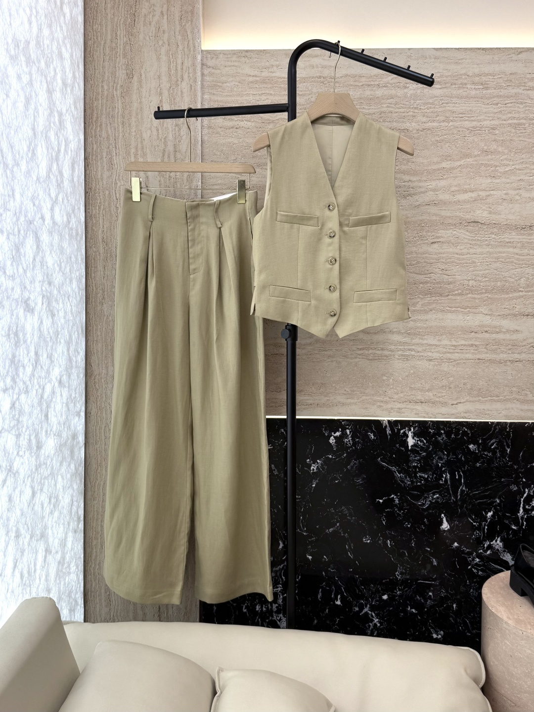 NO:438255,XZ0120# new suit Lauf Lauren Super hit 30 linen 70 tensile vest trousers suit Apricot SMLXL,,alexander wang19860909XZ0120#新款套装 劳夫劳伦 超级大爆款 30 亚麻 70 天丝 马甲长裤 套装 杏色 SMLXL,,alexander wang,Women's clothing