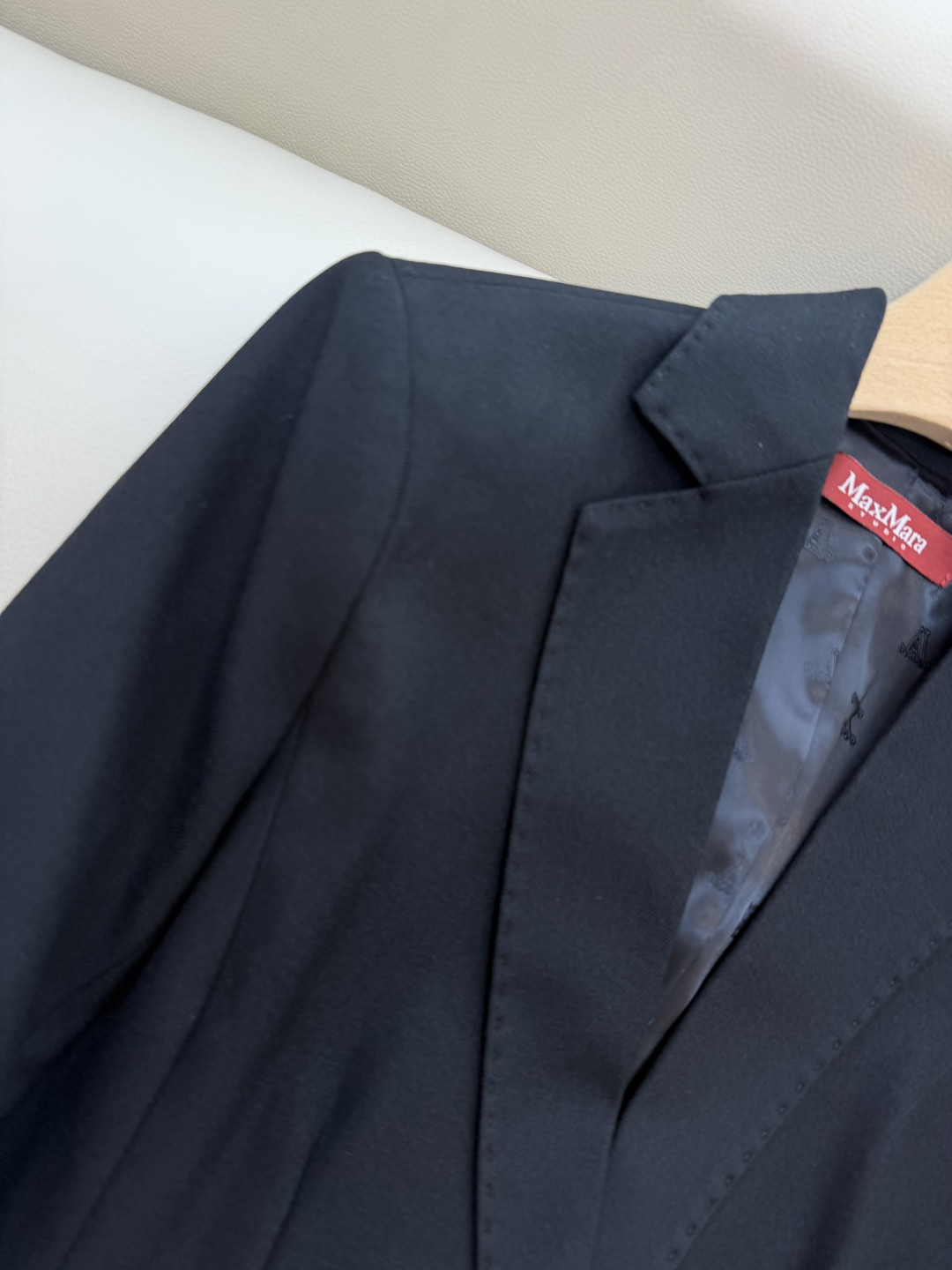 TF8001#新款套装🌾Max mara 60%羊毛 长袖西装外套 ➕长裤 套装 黑色 卡其色 36/3