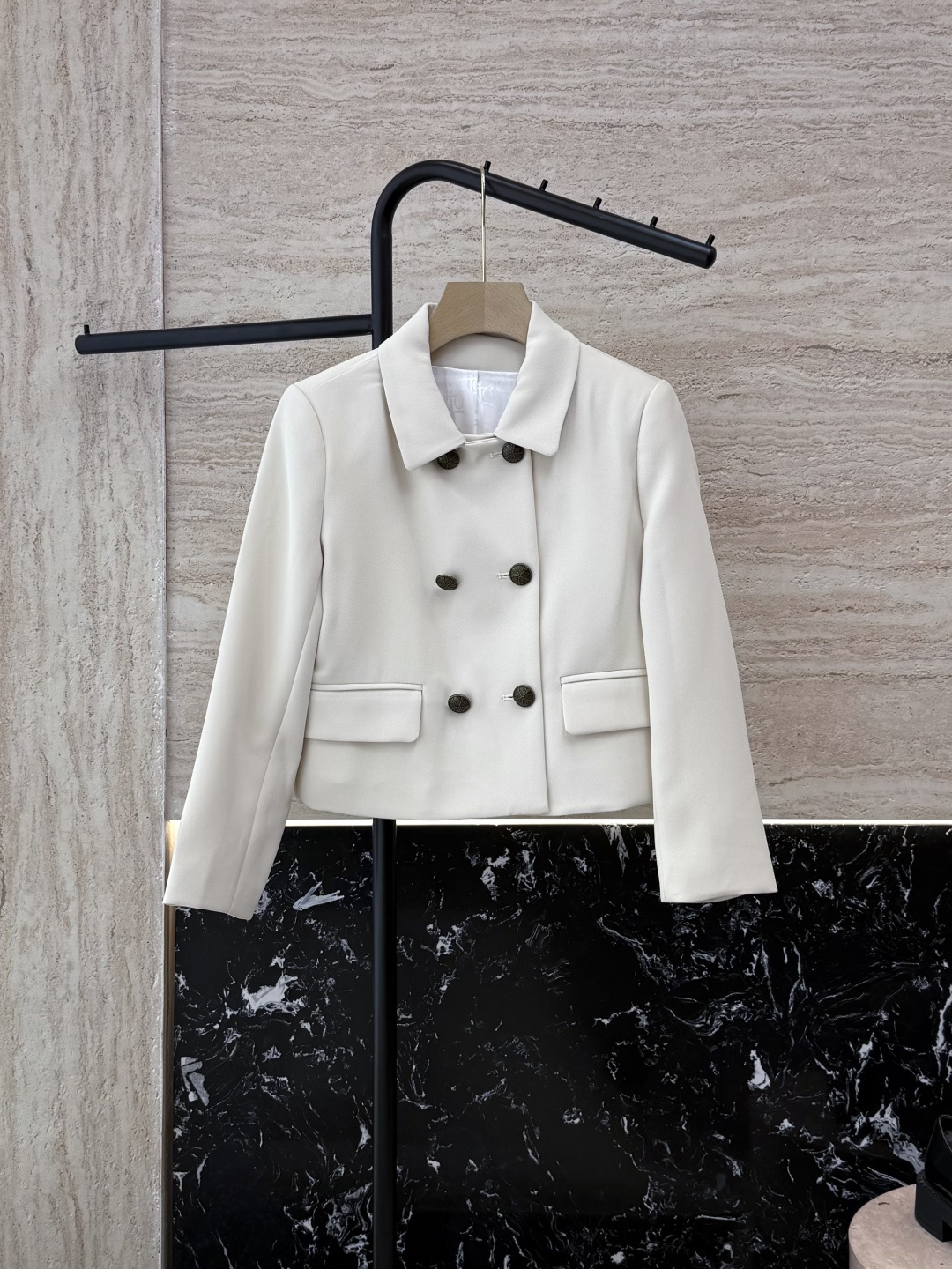 NO:442809,TF025# new jacket Dior classic 85 wool 15 silk double-breasted off white long-sleeved blazer 36/38/40/42,,dior,tom ford,jackets & coats,business suit,real silk,alexander wang19860909TF025#新款外套 Dior 经典款 85 羊毛 15真丝 双排扣 米白色 长袖西装外套 36/38/40/42,,dior,tom ford,jackets & coats,business suit,real silk,alexander wang,Women's clothing