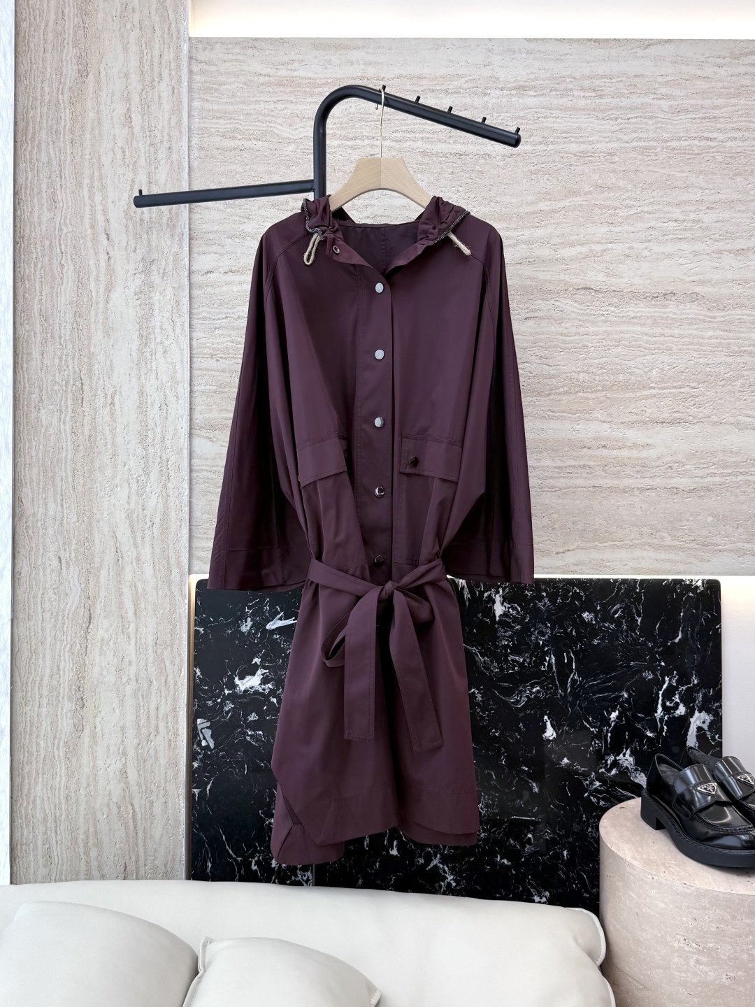 NO:443981,QGL023# new windbreaker BC chain clause loose maroon windbreaker 36/38/40,,alexander wang19860909QGL023#新款风衣 BC 链条款 宽松枣红色风衣 36/38/40,,alexander wang,Women's clothing