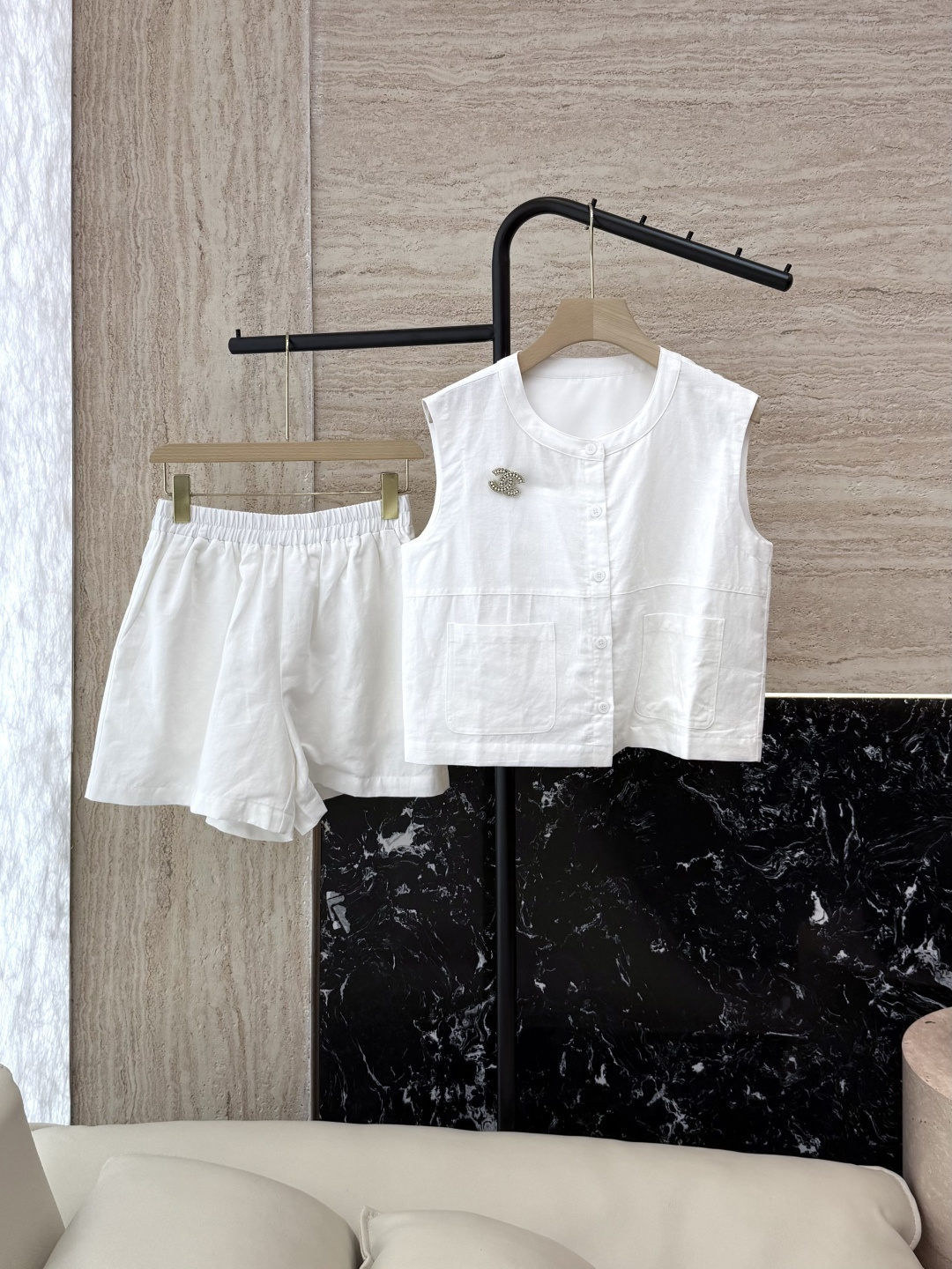 NO:446835,CX0121# new suit chanel casual sleeveless top shorts suit black white pink SML, chanel, shorts, alexander wang19860909CX0121#新款套装 chanel 休闲无袖上衣短裤 套装 黑色 白色 粉色 SML,,chanel,shorts,alexander wang,Women's clothing