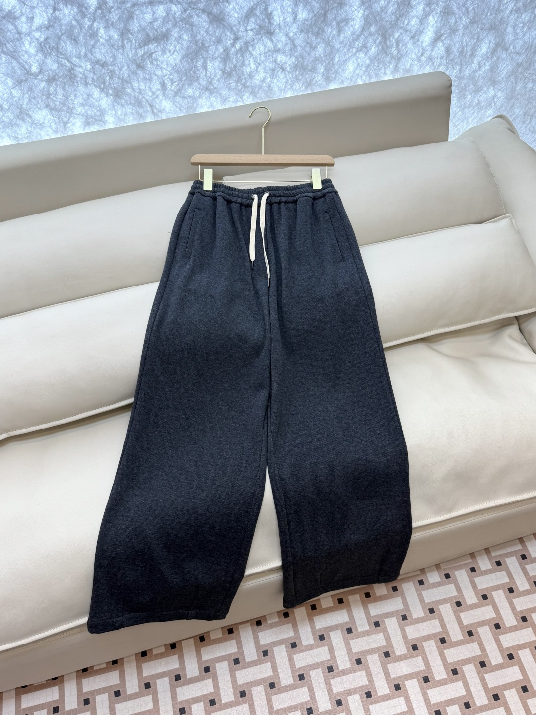 LZ25059#新款套装🌾BC 80%棉 休闲风 长袖带帽外套➕长裤套装 深灰色 白色 SML