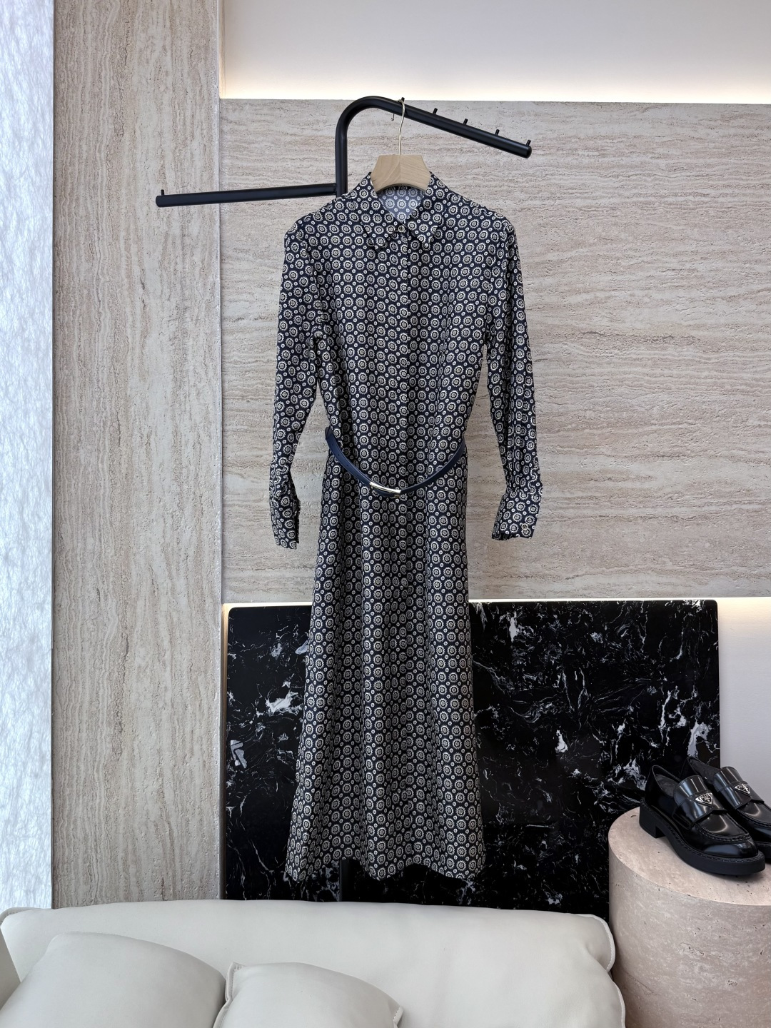 BS963#新款连衣裙💕Max 配腰带 100% 斜纹真丝印花 长袖 连衣裙 黑色 蓝色 36/38/4