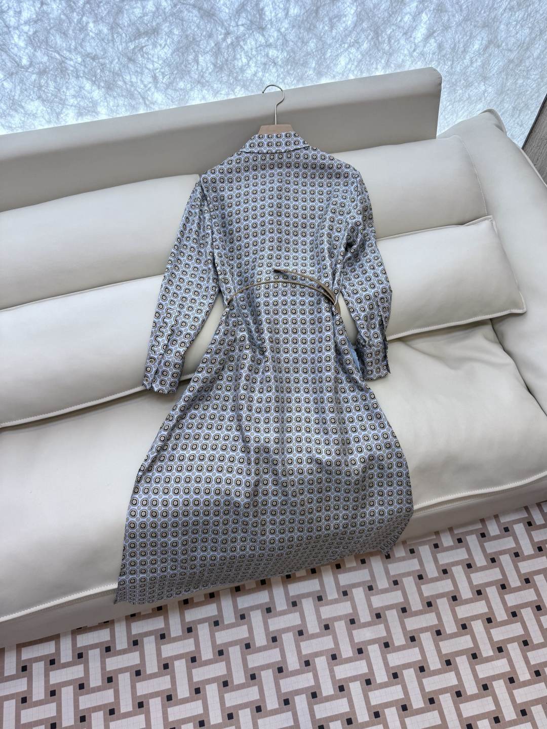 BS963#新款连衣裙💕Max 配腰带 100% 斜纹真丝印花 长袖 连衣裙 黑色 蓝色 36/38/4