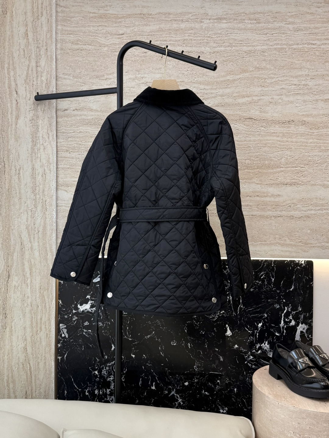 LF017#新款棉服⚠️。
Bur 巴宝莉格纹内里 长袖棉衣 黑色 杏色 
SMLXL