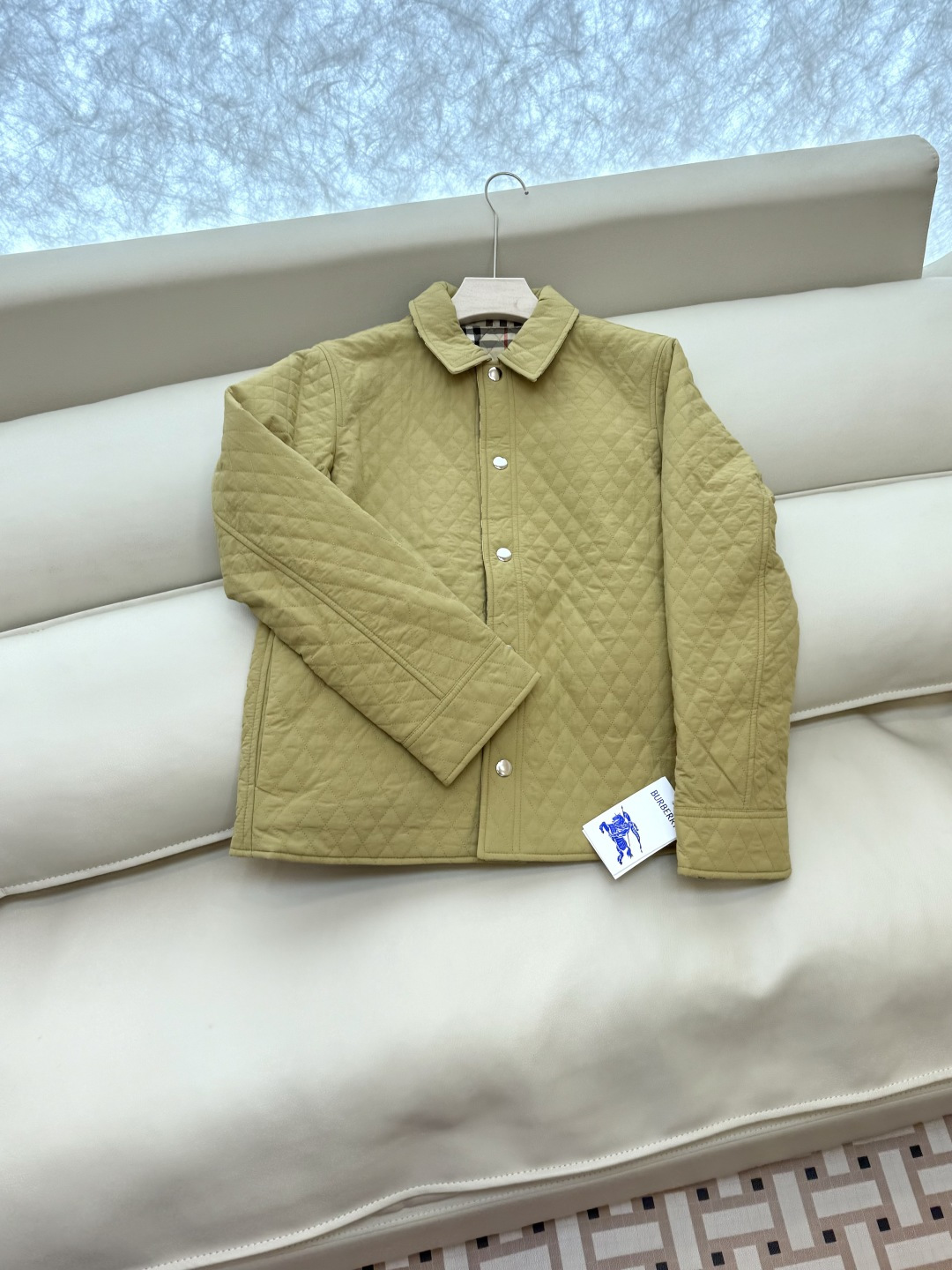 NO:458334,TK004# Burberry Two-sided long-sleeved cotton coat Black Apricot SM, burberry, burberry, alexander wang19860909TK004# Bur 巴宝莉 两面穿 长袖棉衣 黑色 杏色 SM,,burberry,burberry,alexander wang,Women's clothing