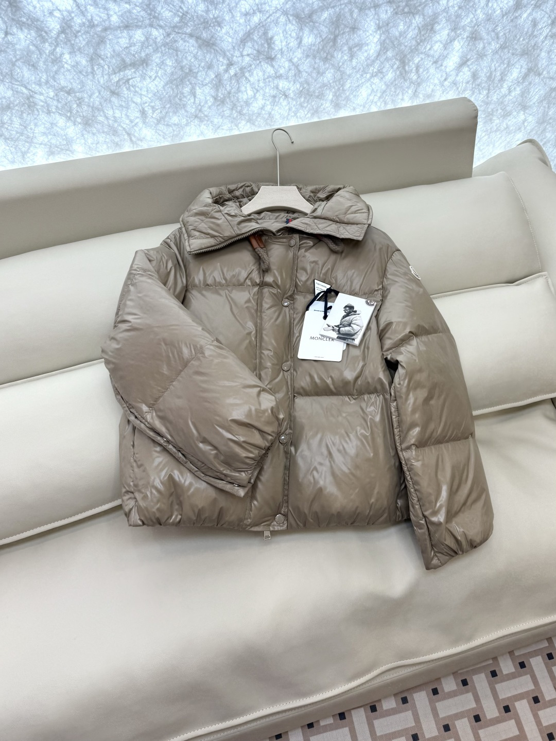 NO:458247,TZ136# Mon masked top version loose 90 white goose down jacket black 0/1/2 brown 0/1/2, Moncler, down jacket, alexander wang19860909TZ136# Mon 蒙口 顶级版 宽松 90白鹅绒 羽绒服 黑色0/1/2 咖色0/1/2,,Moncler,down jacket,alexander wang,Women's clothing