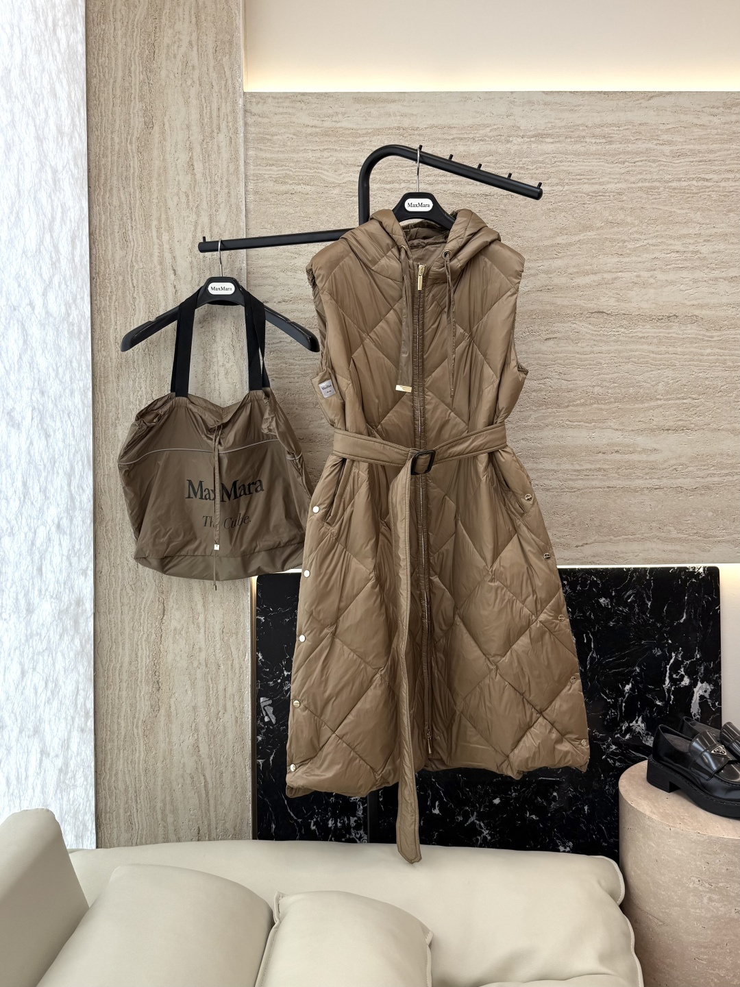 NO:456775,M323# new down jacket Max diamond cube 90 white goose down sleeveless down vest down jacket Gray Black Light gold Lime white 36/38/40 size (PS This price includes primary color high-quality cloth bag storage bag), down jacket, alexander wang19860909M323#新款羽绒服 Max 菱形格 90 白鹅绒 无袖羽绒马甲 羽绒服 灰色 黑色 浅金 石灰白 36/38/40 码（PS此价格含原色高品质布包收纳袋）,,down jacket,alexander wang,Women's clothing