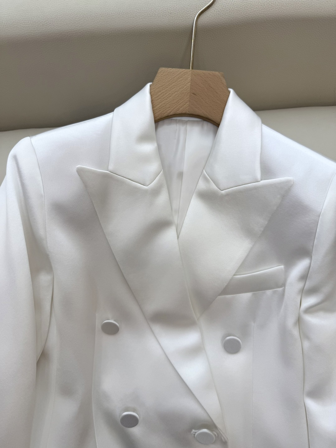 XZ0121#外套新款🌾YSL 顶级原版 经典 双排扣 100% 醋酸 定制款西装外套 黑色 白色 SM