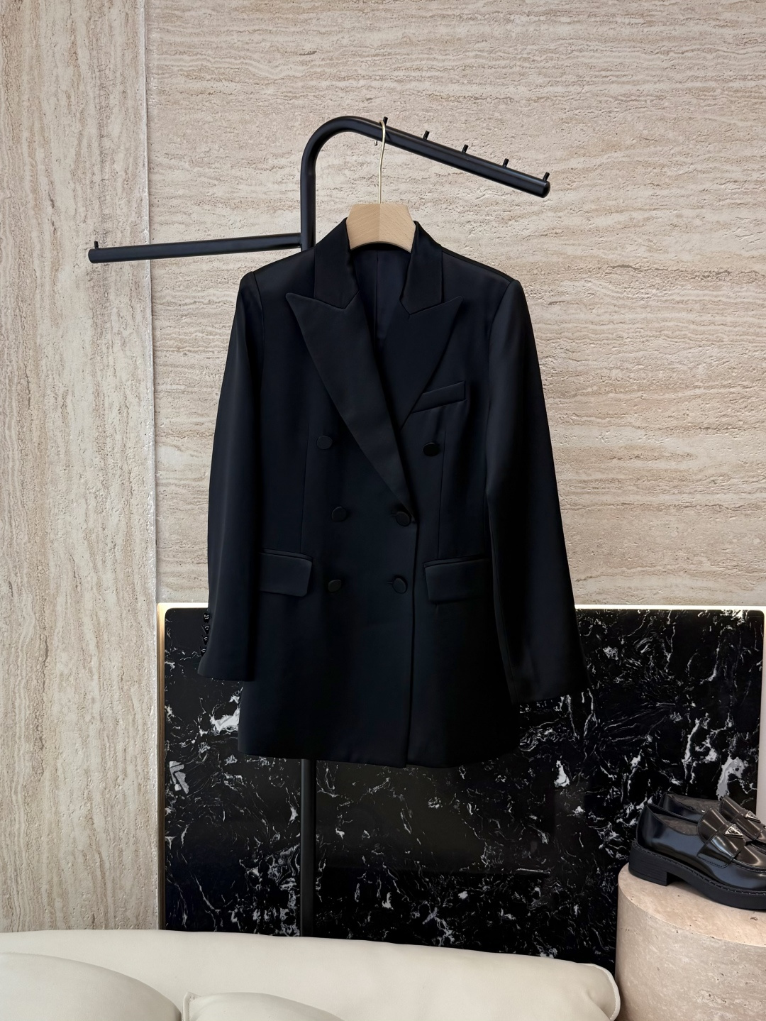 NO:464391,XZ0121# coat new YSL top original classic double-breasted acetic acid custom-made suit jacket black white SMLXL,,saint laurent,jackets & coats,business suit,alexander wang19860909XZ0121#外套新款 YSL 顶级原版 经典 双排扣 醋酸 定制款西装外套 黑色 白色 SMLXL,,saint laurent,jackets & coats,business suit,alexander wang,Women's clothing