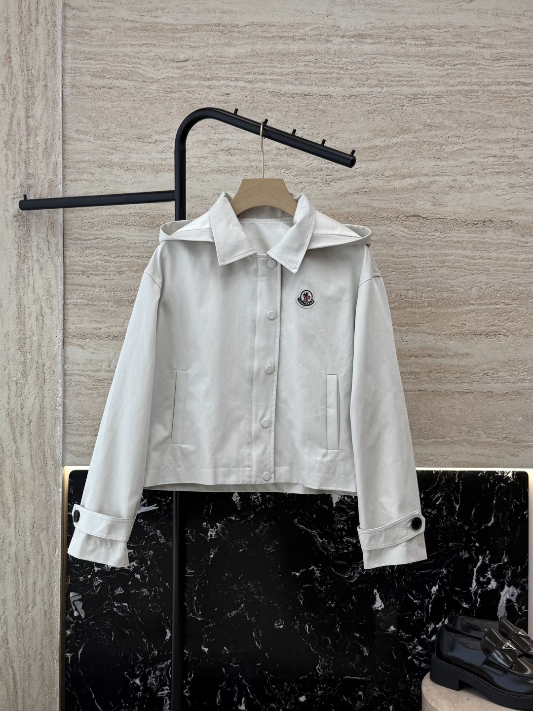NO:466152,CX0138# new jacket Moncler long-sleeved jacket black off-white SML,,jackets & coats,jackets & coats,alexander wang19860909CX0138#新款外套 Moncler 长袖夹克外套 黑色 米白色 SML,,jackets & coats,jackets & coats,alexander wang,Women's clothing