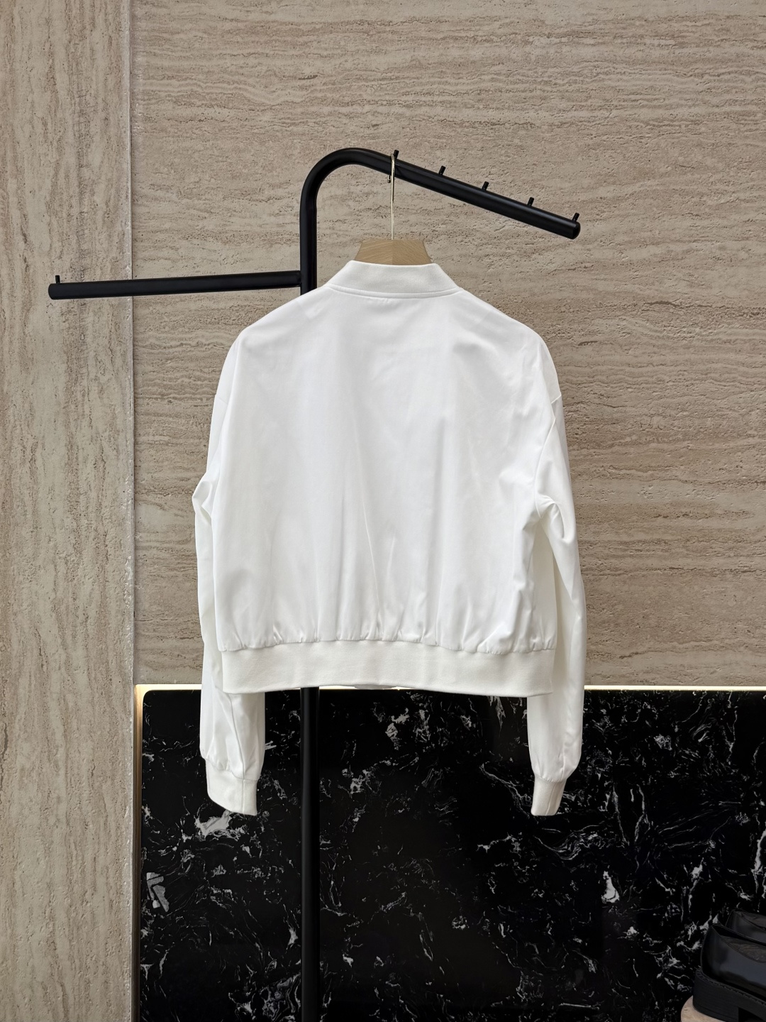 NO:466145,CX0137# new jacket Loewe zipper long-sleeved jacket Navy white SML,,loewe,jackets & coats,jackets & coats,alexander wang19860909CX0137#新款外套 Loewe 拉链款 长袖夹克外套 藏青色 白色 SML,,loewe,jackets & coats,jackets & coats,alexander wang,Women's clothing