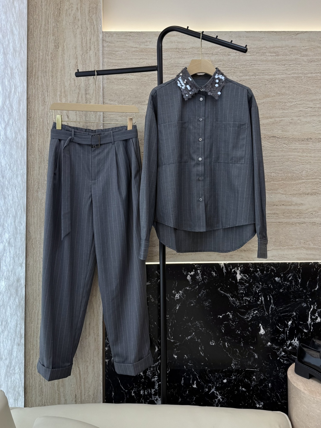 NO:464392,LZ25054+63# new suit BC heavy industry bead embroidery wool striped long sleeve shirt trousers suit dark gray SML,,shirts,alexander wang19860909LZ25054+63#新款套装 BC 重工珠片绣花 羊毛 条纹长袖衬衫长裤 套装 深灰色 SML,,shirts,alexander wang,Women's clothing