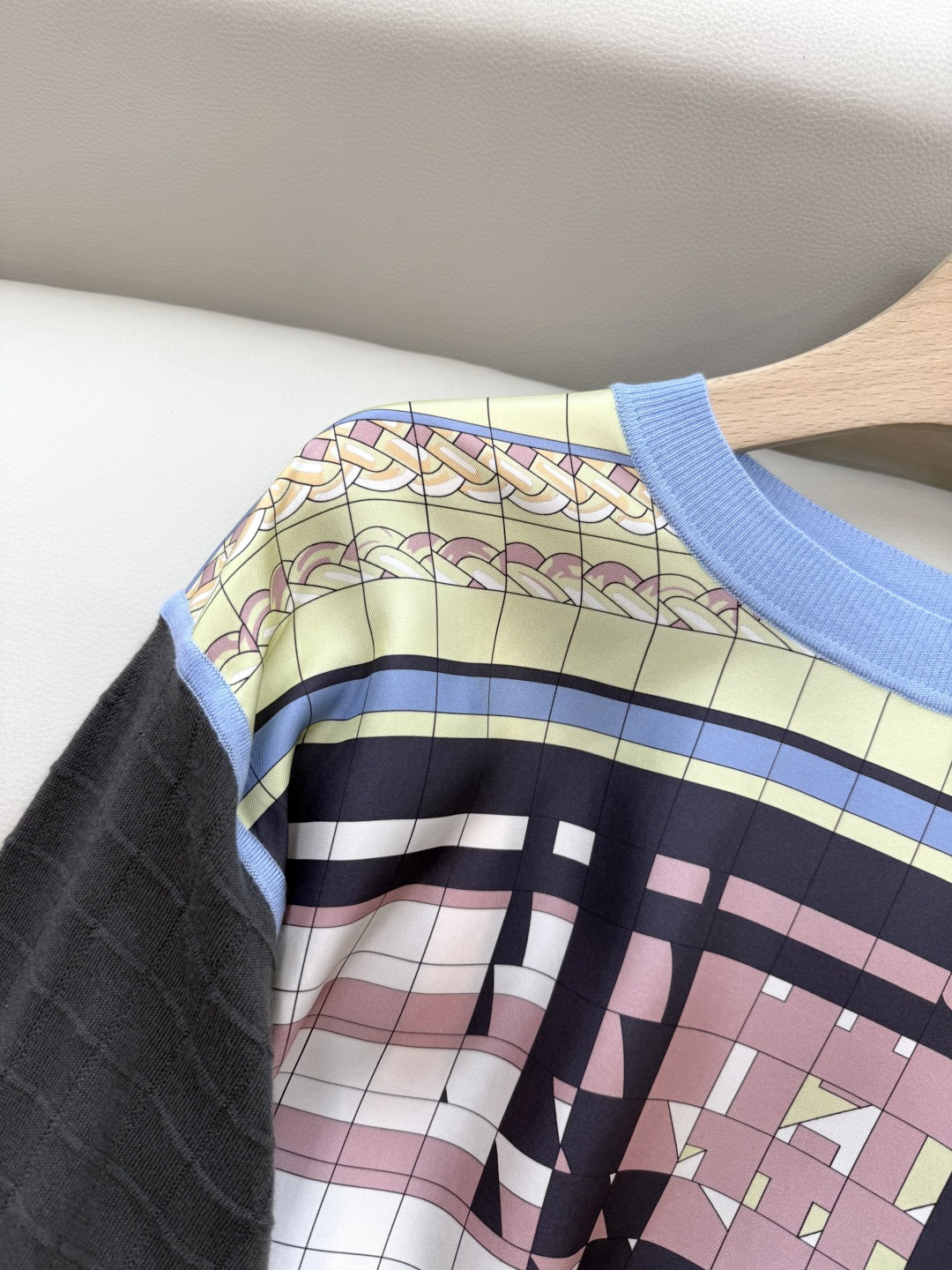 H32563#新款上衣💕H家 爱马仕 100% 真丝印花拼接长袖针织羊毛 S- XL