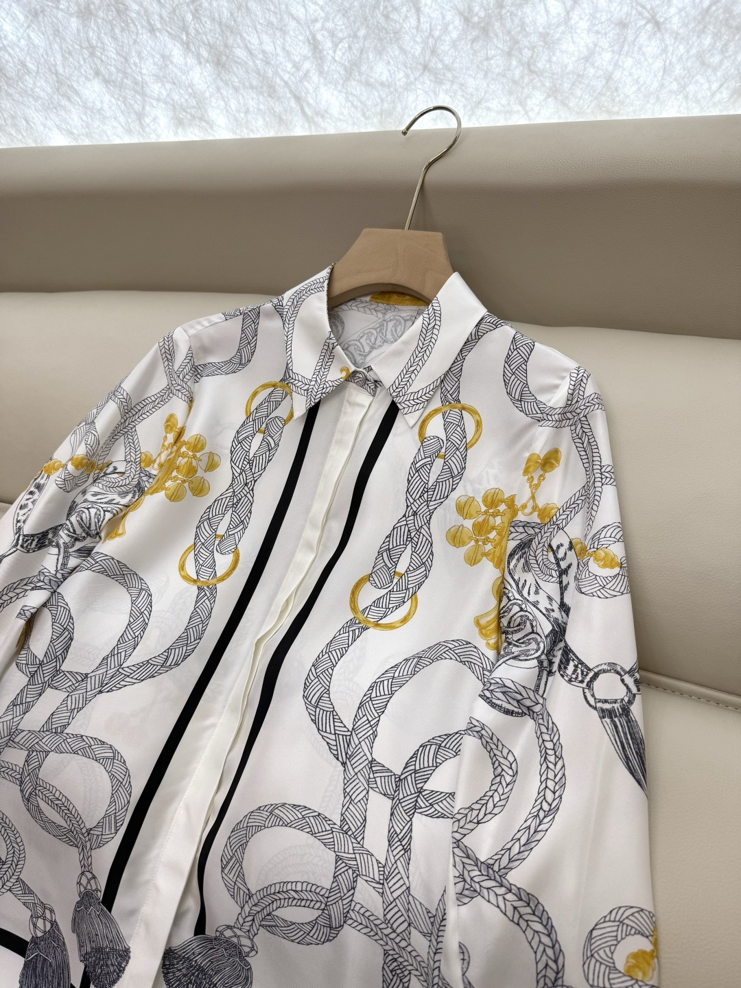 H32566#新款衬衫💕H家 爱马仕 定位印花 斜纹真丝印花 衬衫 米白色 黑色 SMLXL