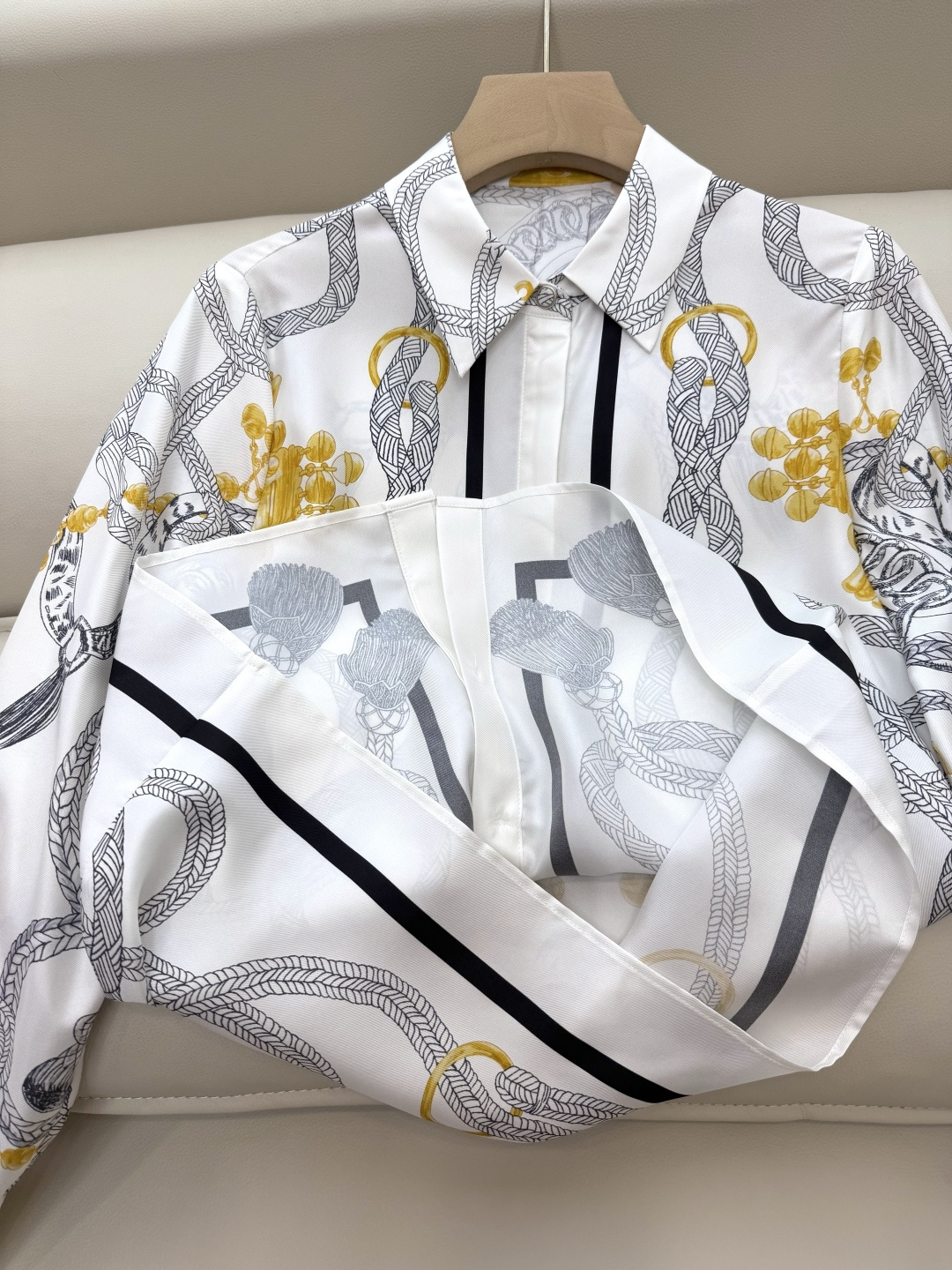 H32566#新款衬衫💕H家 爱马仕 定位印花 斜纹真丝印花 衬衫 米白色 黑色 SMLXL