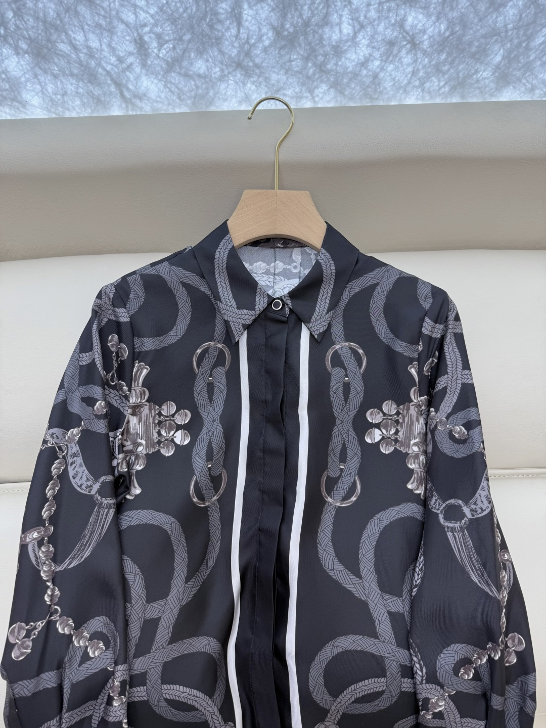 BS995#新款衬衫💕H家 爱马仕 定位印花 斜纹真丝印花 长袖衬衫 杏色 黑色 36/38/40/42