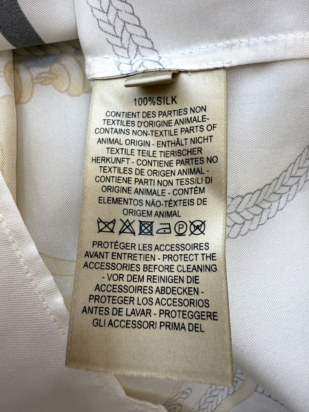 BS995#新款衬衫💕H家 爱马仕 定位印花 斜纹真丝印花 长袖衬衫 杏色 黑色 36/38/40/42