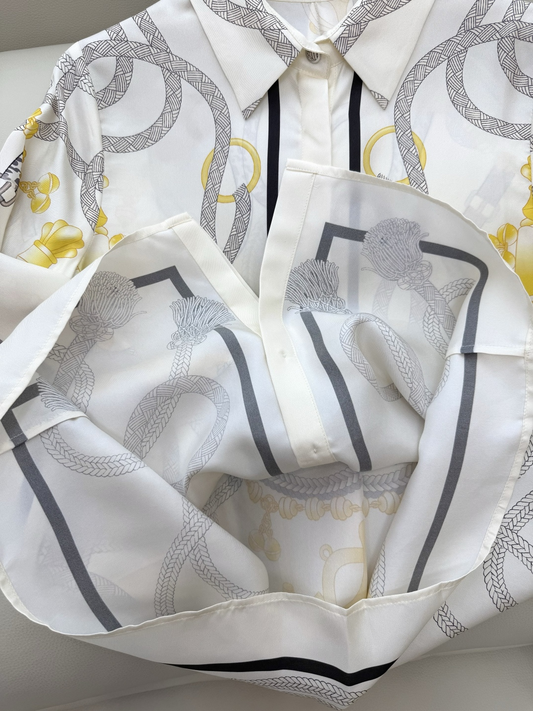 BS995#新款衬衫💕H家 爱马仕 定位印花 斜纹真丝印花 长袖衬衫 杏色 黑色 36/38/40/42