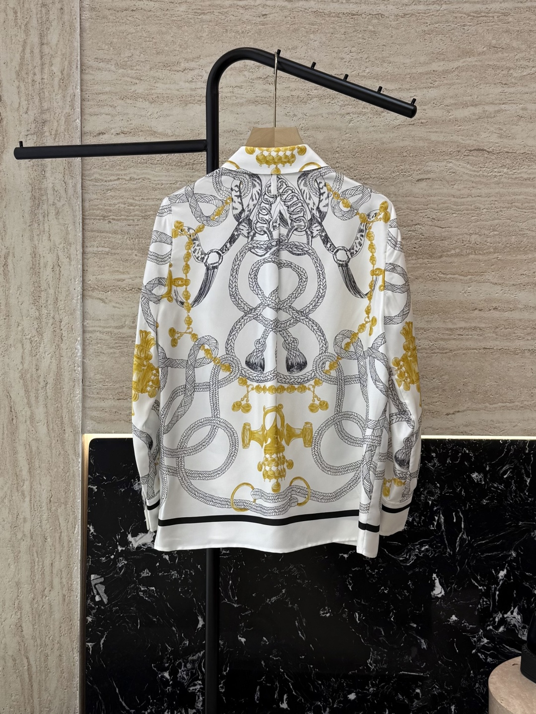 H32566#新款衬衫💕H家 爱马仕 定位印花 斜纹真丝印花 衬衫 米白色 黑色 SMLXL